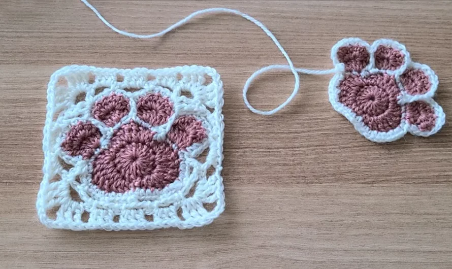 Crochet Paw Square Blanket Free Pattern + Video