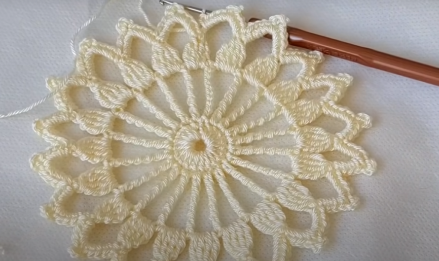Lovely crochet lace ornament pattern | Video tutorial
