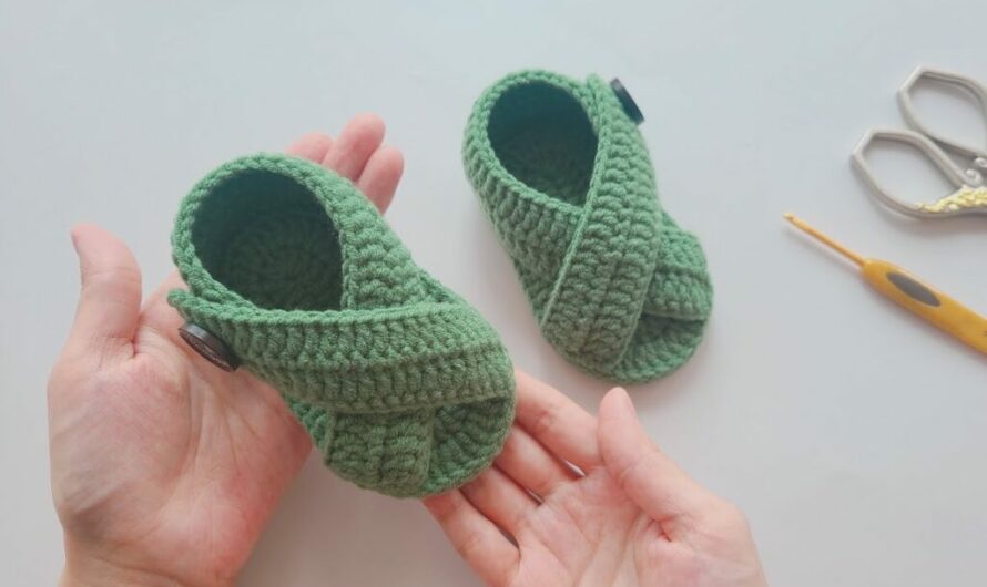 Learn to Crochet Baby Sandals