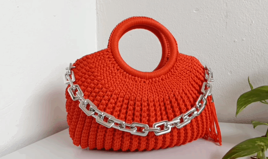 Crochet a Stylish & Lightweight Handbag with PP Cord