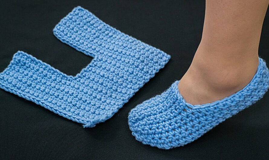 How to Make Simple crochet slippers worked one swatch for beginners!