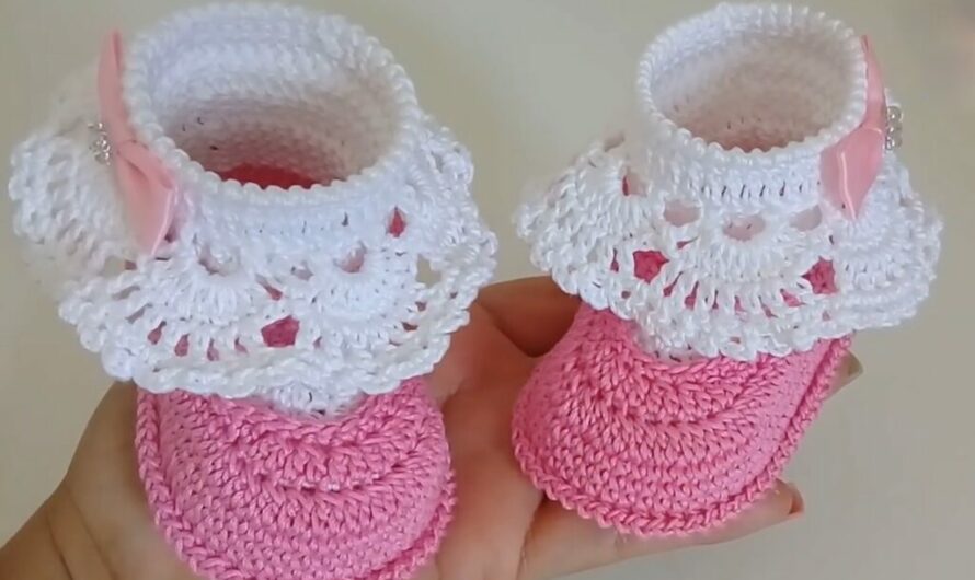 Crochet Adorable Pink & White Lacy Baby Booties: Video tutorial