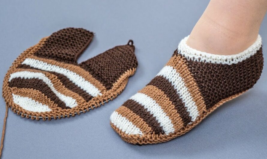 How to Make Simple Slippers on 2 Knitting Needles – Knit Them Easily!