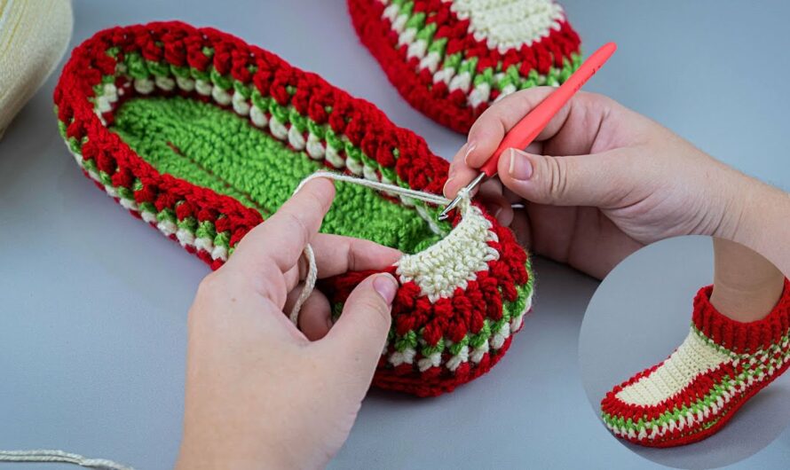 Elegant and very simple crochet slippers on the sole for any size!