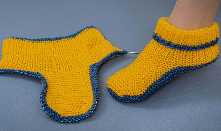 How to Make Simple Knitted Slippers Without a Seam on the Sole