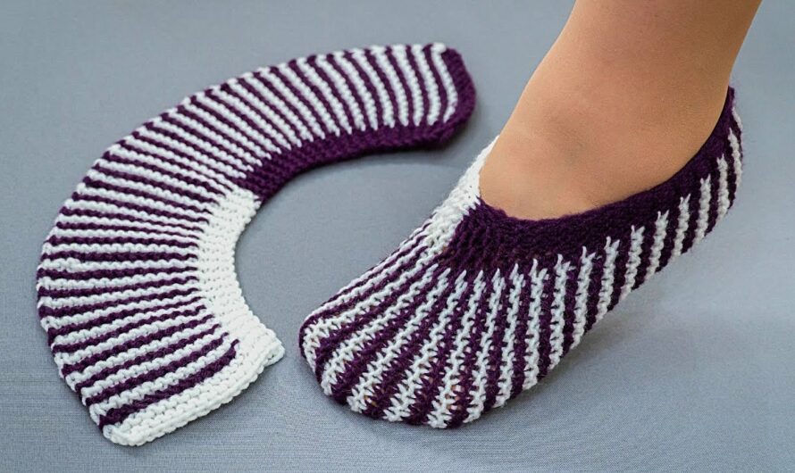 How to Make Simple Slippers on 2 Knitting Needles – Beginner Tutorial